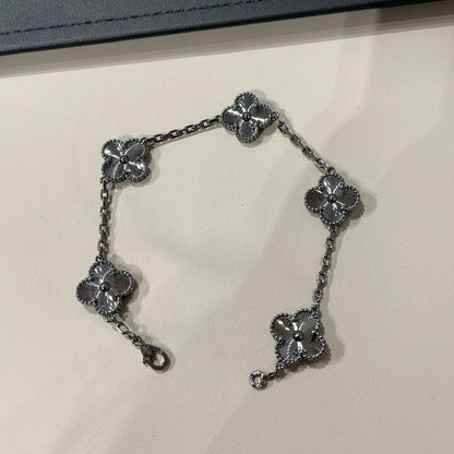 [Star Jewelry]CLOVER 5 MOTIF BLACK BRACELET