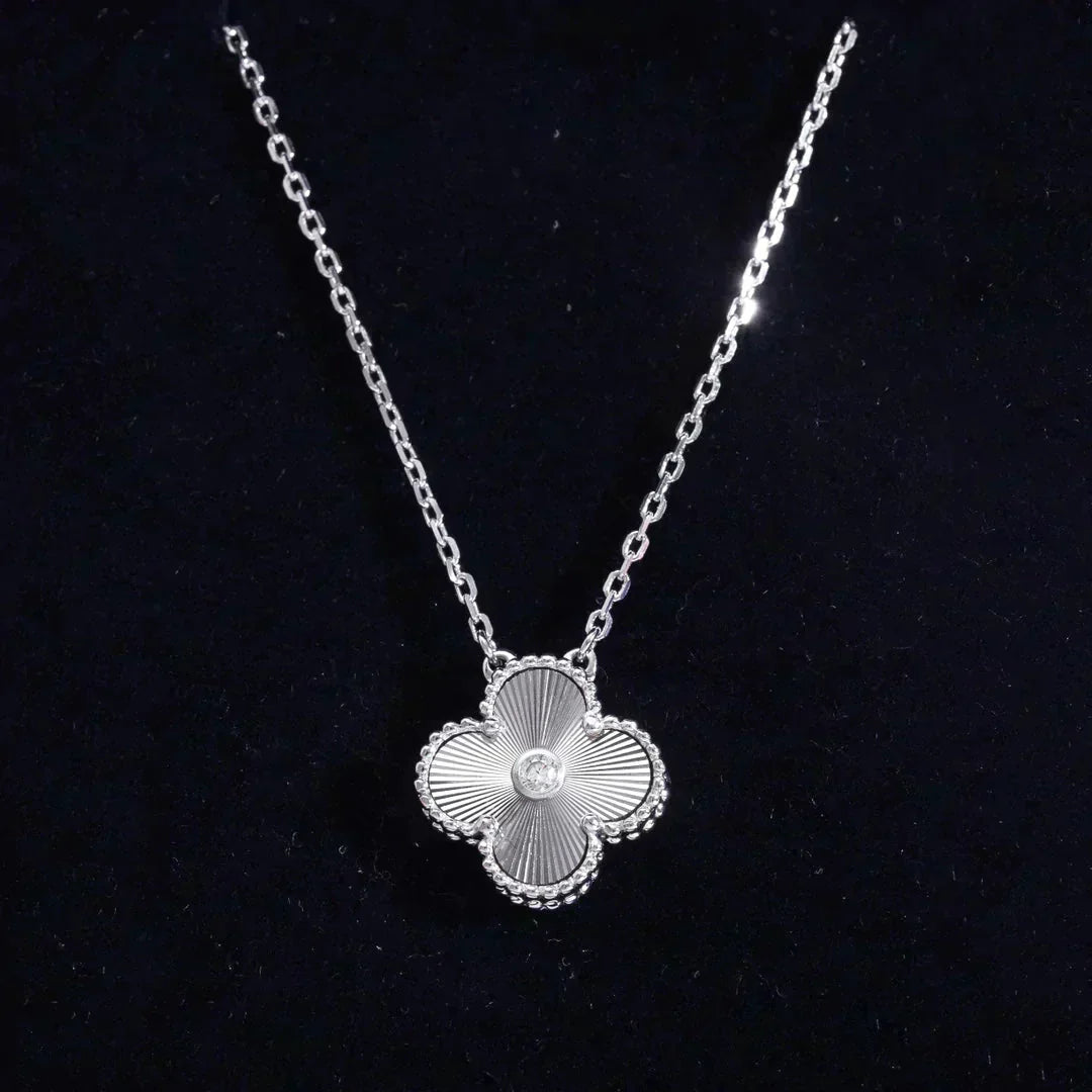 [Star Jewelry]CLOVER  15MM DIAMOND LASER NECKLACE SILVER