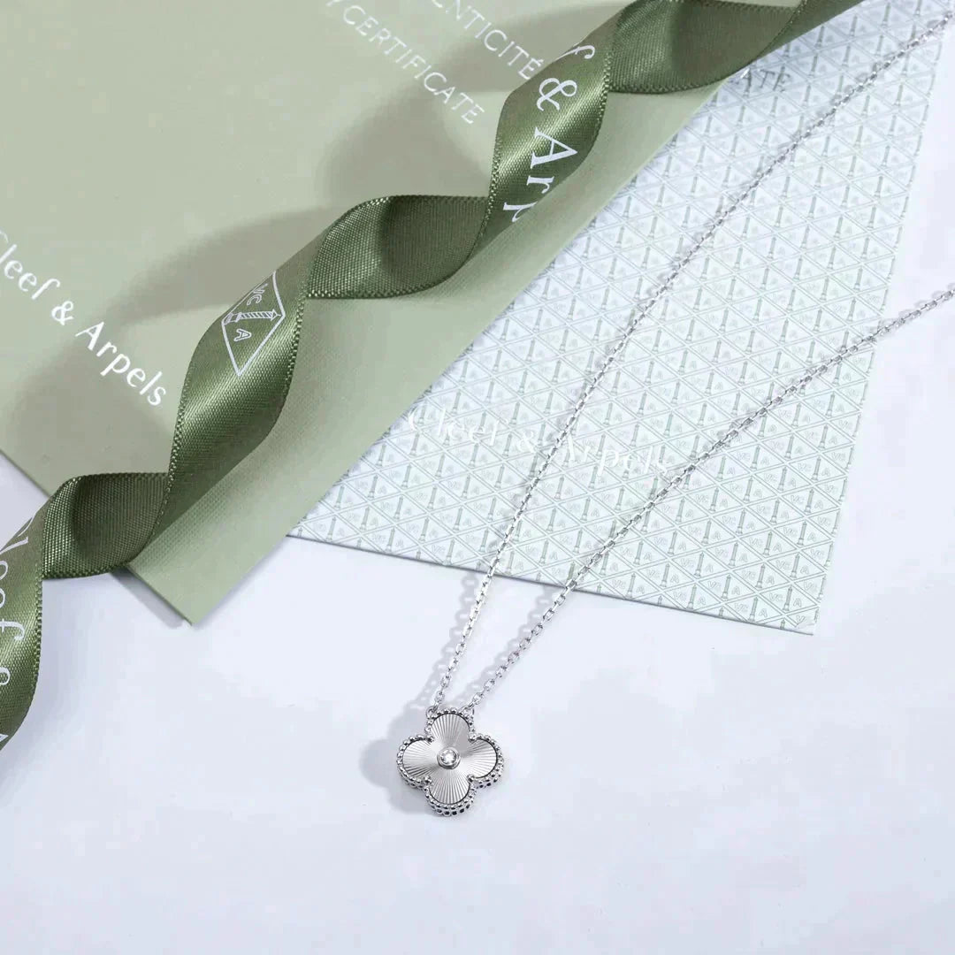 [Star Jewelry]CLOVER  15MM DIAMOND LASER NECKLACE SILVER