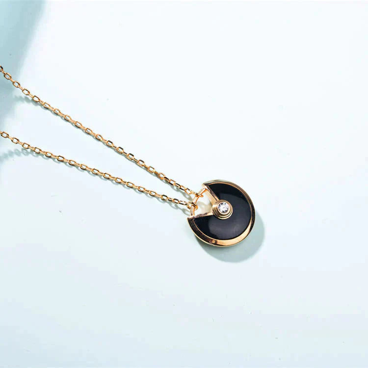 [Star Jewelry]AMULETTE GOLD CARNELIAN ONYX NECKLACE