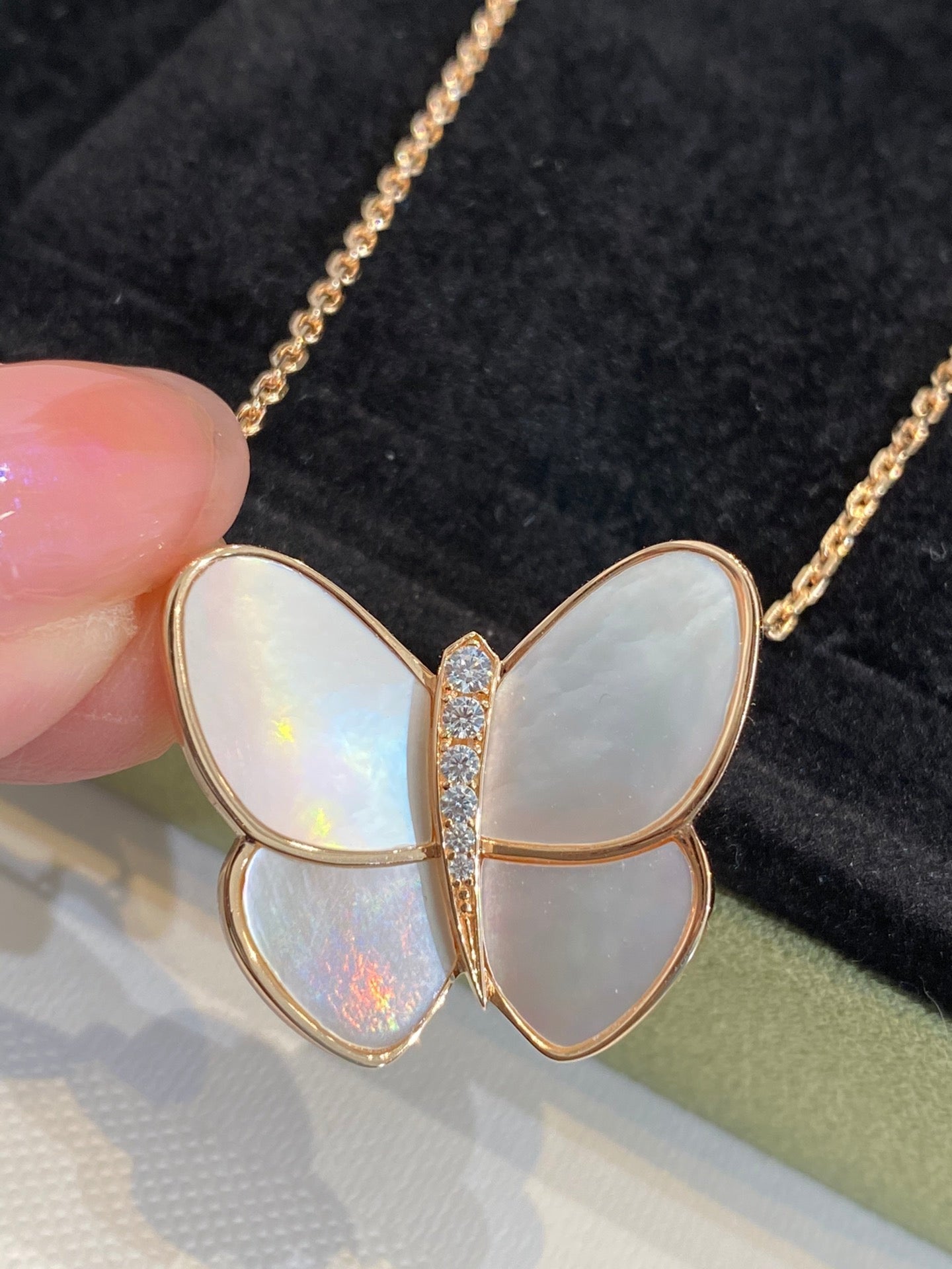 [Star Jewelry]BUTTERFLY GOLD MOP DIAMOND NECKLACE