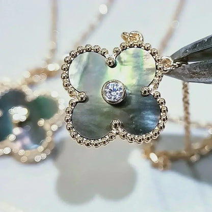[Star Jewelry]CLOVER 15MM DIAMOND AND MOTHER-OF-GREY NECKLACE