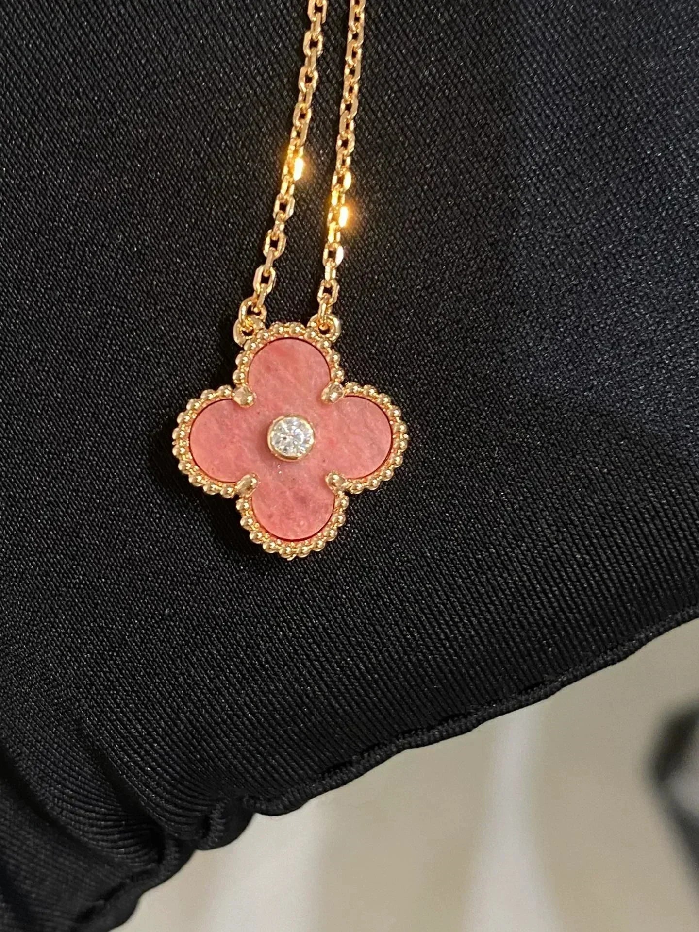 [Star Jewelry]CLOVER 15MM DIAMOND RHODONITE NECKLACE