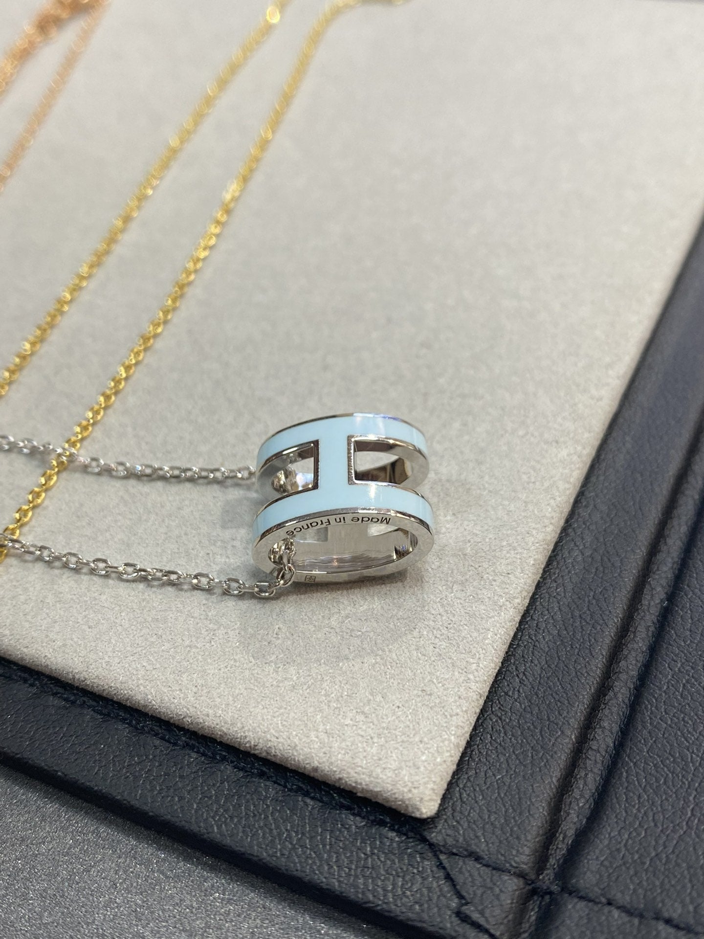 [Star Jewelry]POP H LIGHT BLUE NECKLACE