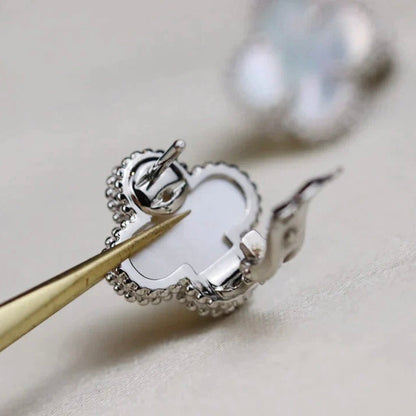 [Star Jewelry]CLOVER MEDIUM 1 MOTIFS  WHITE MOP EARRINGS SILVER