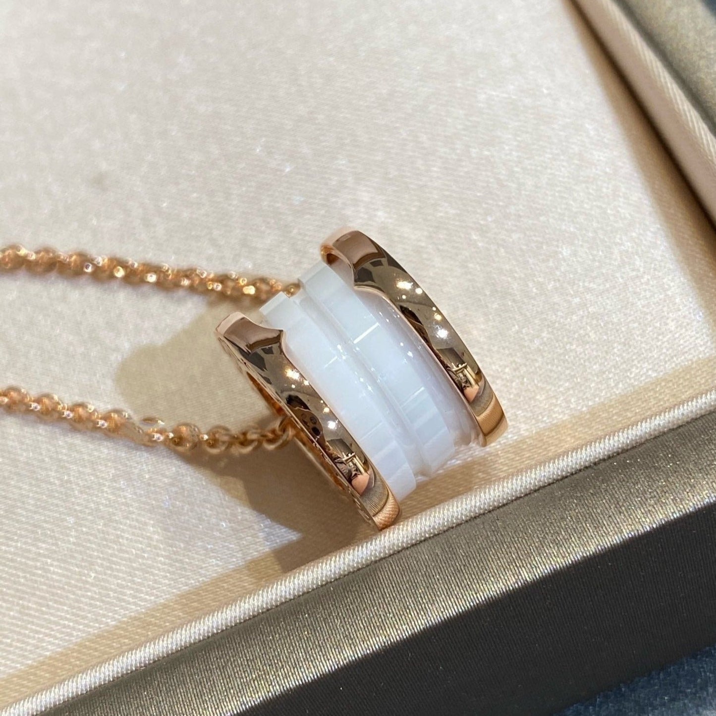 [Star Jewelry]ZERO 1 WHITE CERAMIC PINK GOLD NECKLACE