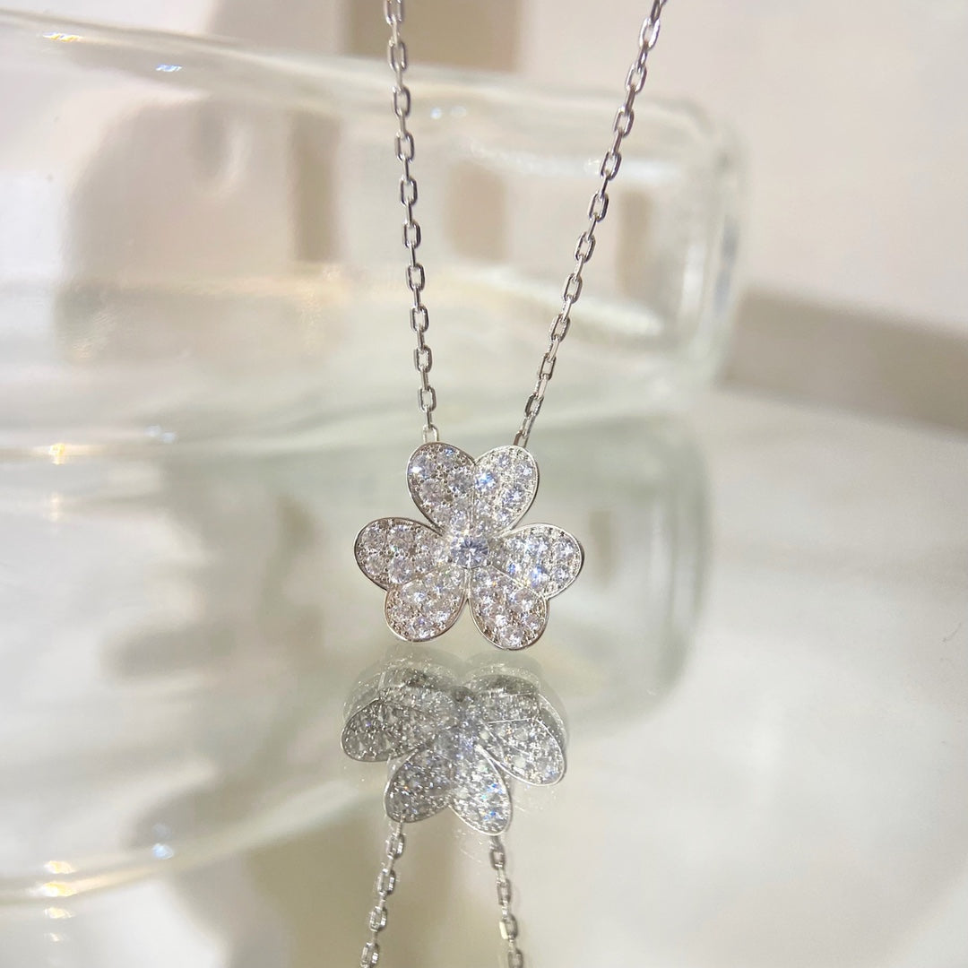 [Star Jewelry]FLOWER DIAMOND NECKLACE