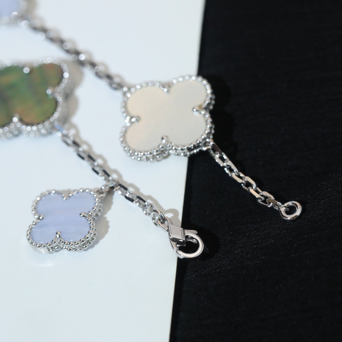 [Star Jewelry]CLOVER BRACELET 5 MOTIFS MOP CHALCEDONY SILVER