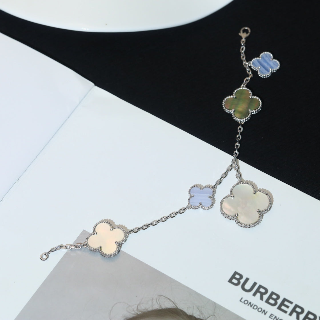 [Star Jewelry]CLOVER BRACELET 5 MOTIFS MOP CHALCEDONY SILVER