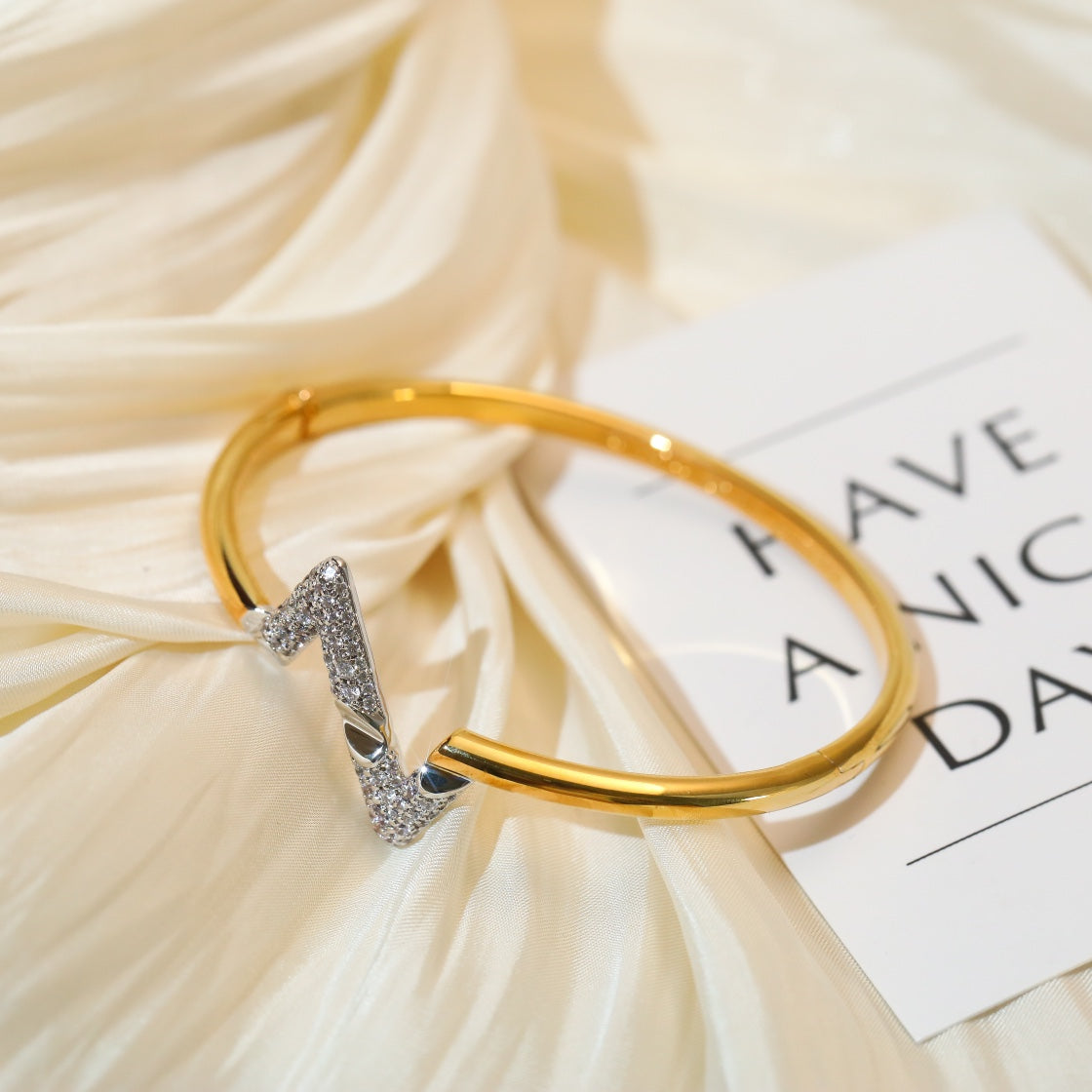 [Star Jewelry]VOLTE UPSITE DOWN GOLD DIAMOND BRACELET