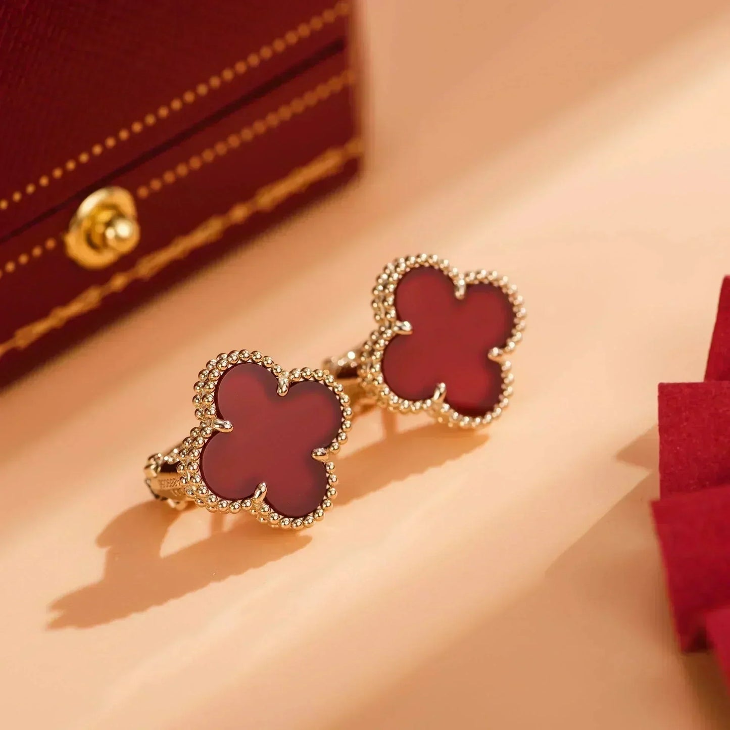 [Star Jewelry]CLOVER MEDIUM 1 MOTIFS CARNELIAN  EARRINGS