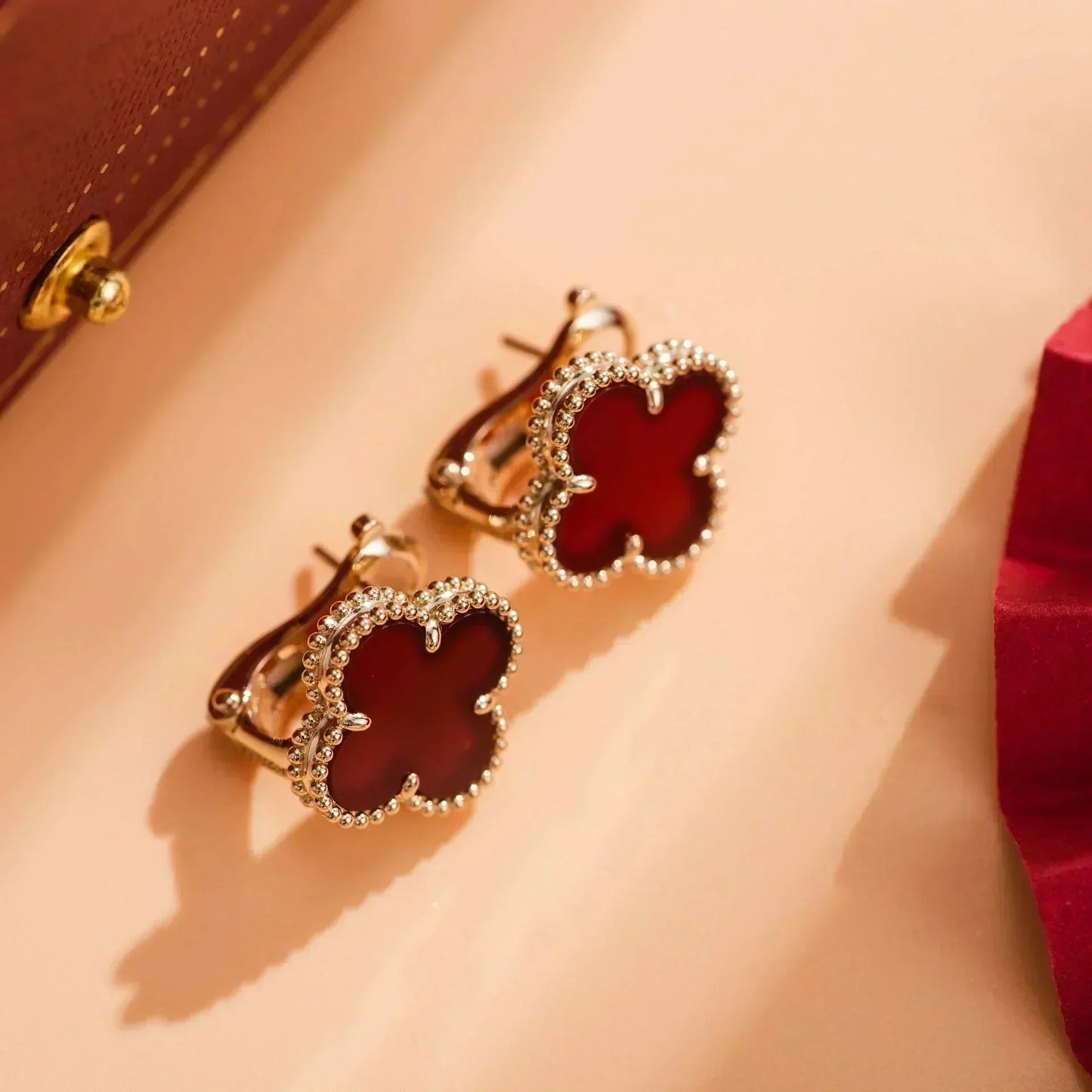 [Star Jewelry]CLOVER MEDIUM 1 MOTIFS CARNELIAN  EARRINGS