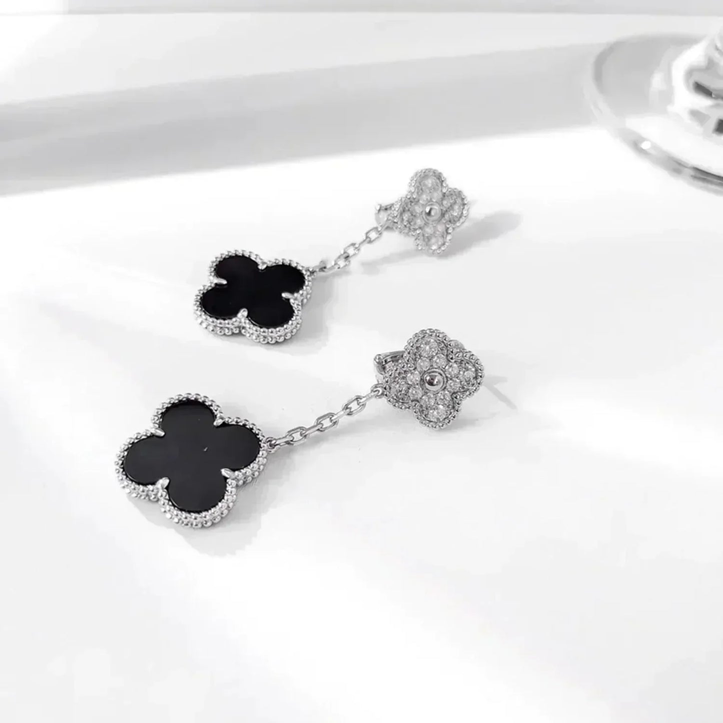 [Star Jewelry]CLOVER 2 MOTIFS  DIAMOND ONYX EARRINGS SILVER