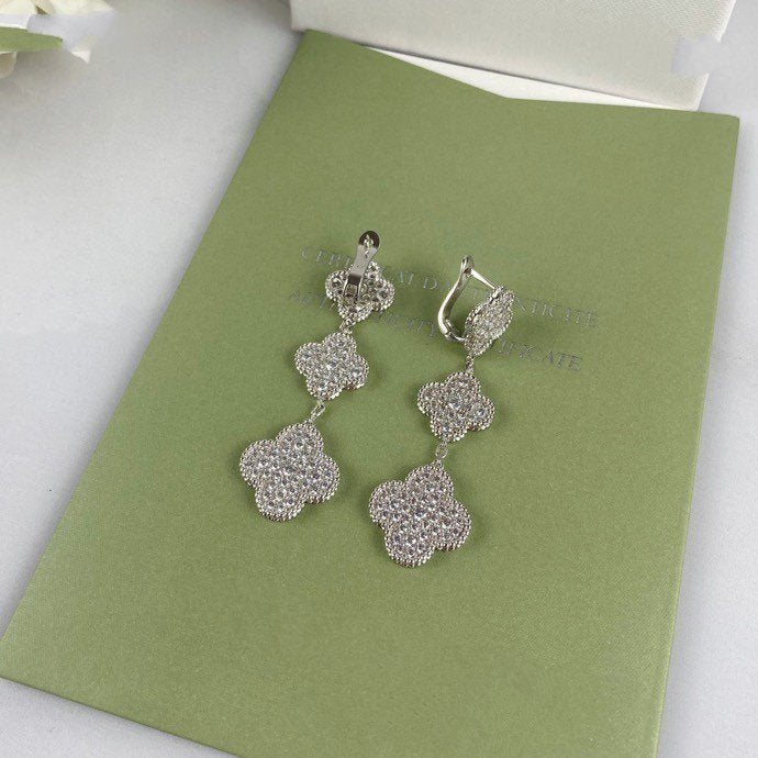 [Star Jewelry]CLOVER 3 MOTIF DIAMOND SILVER DROP EARRINGS