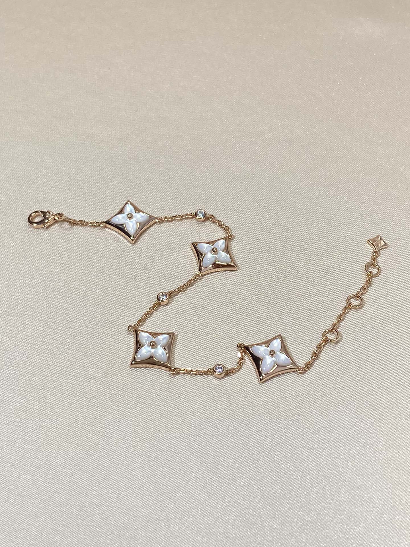 [Star Jewelry]STAR 4 MOTIF MOP DIAMOND PINK GOLD BRACELET