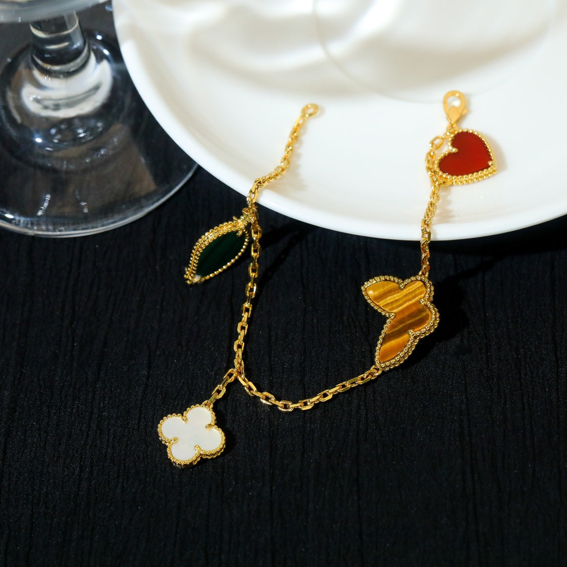 [Star Jewelry]LUCKY SPRING 5 MOTIF GOLD BRACELET