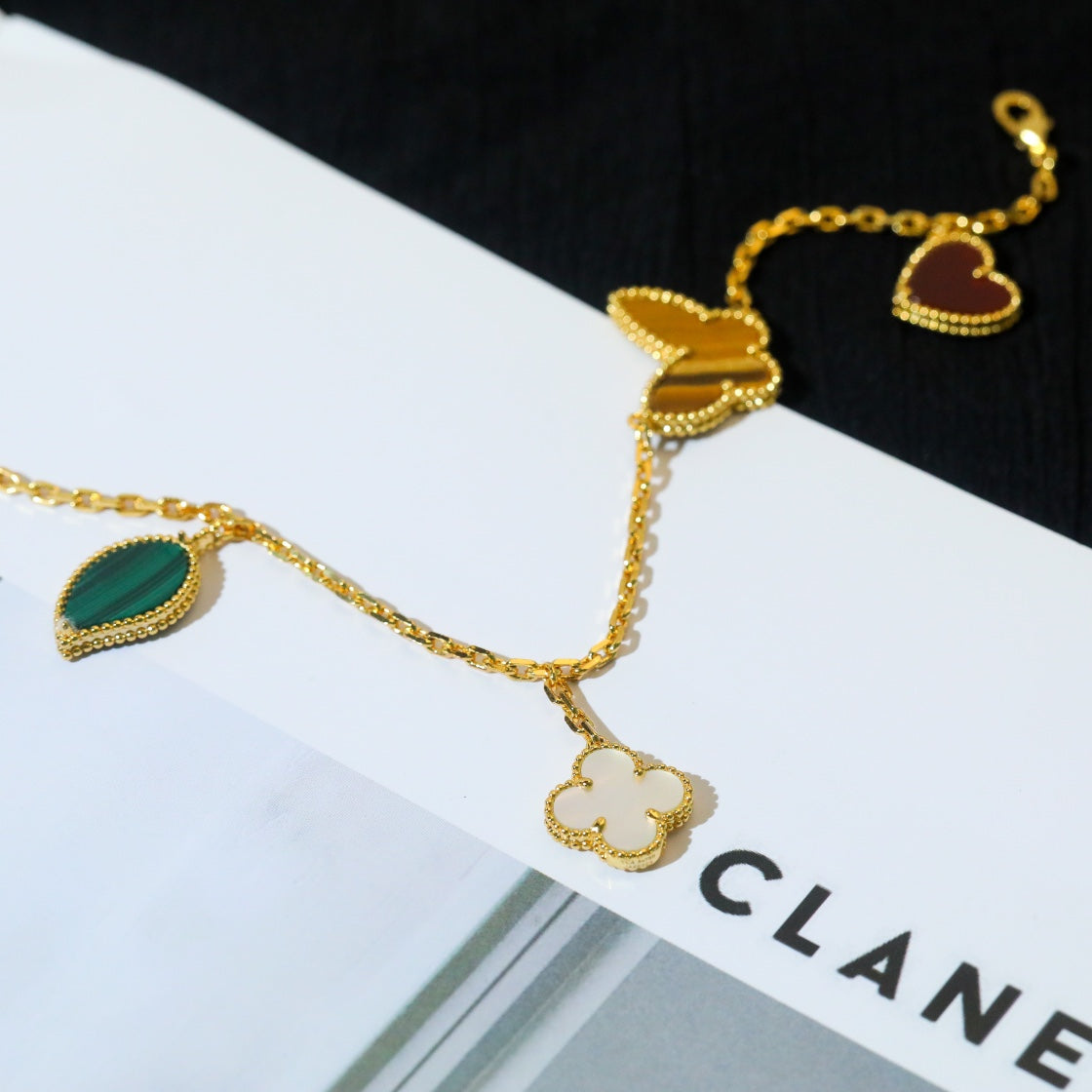 [Star Jewelry]LUCKY SPRING 5 MOTIF GOLD BRACELET