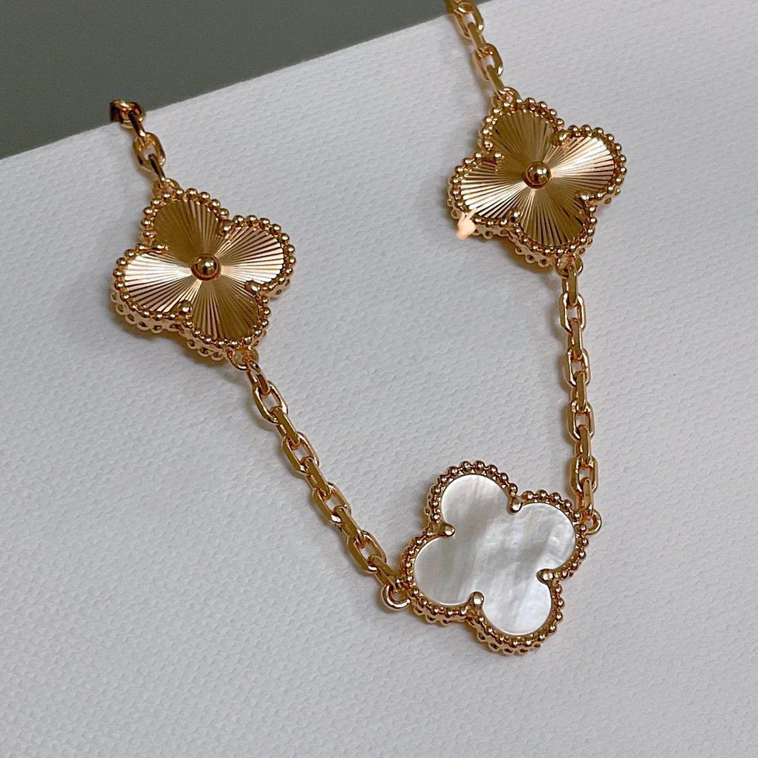 [Star Jewelry]CLOVER WHITE PEARL MOP 5 MOTIF BRACELET COLLECTION