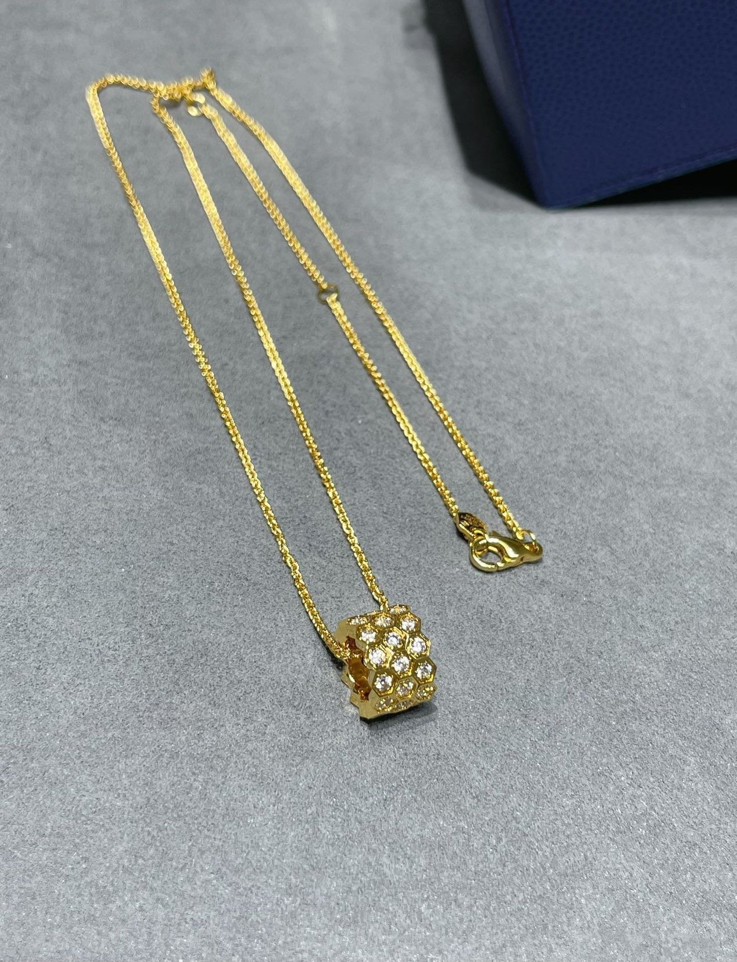 [Star Jewelry]BEE LOVE DIAMOND PAVED 3 ROW NECKLACE