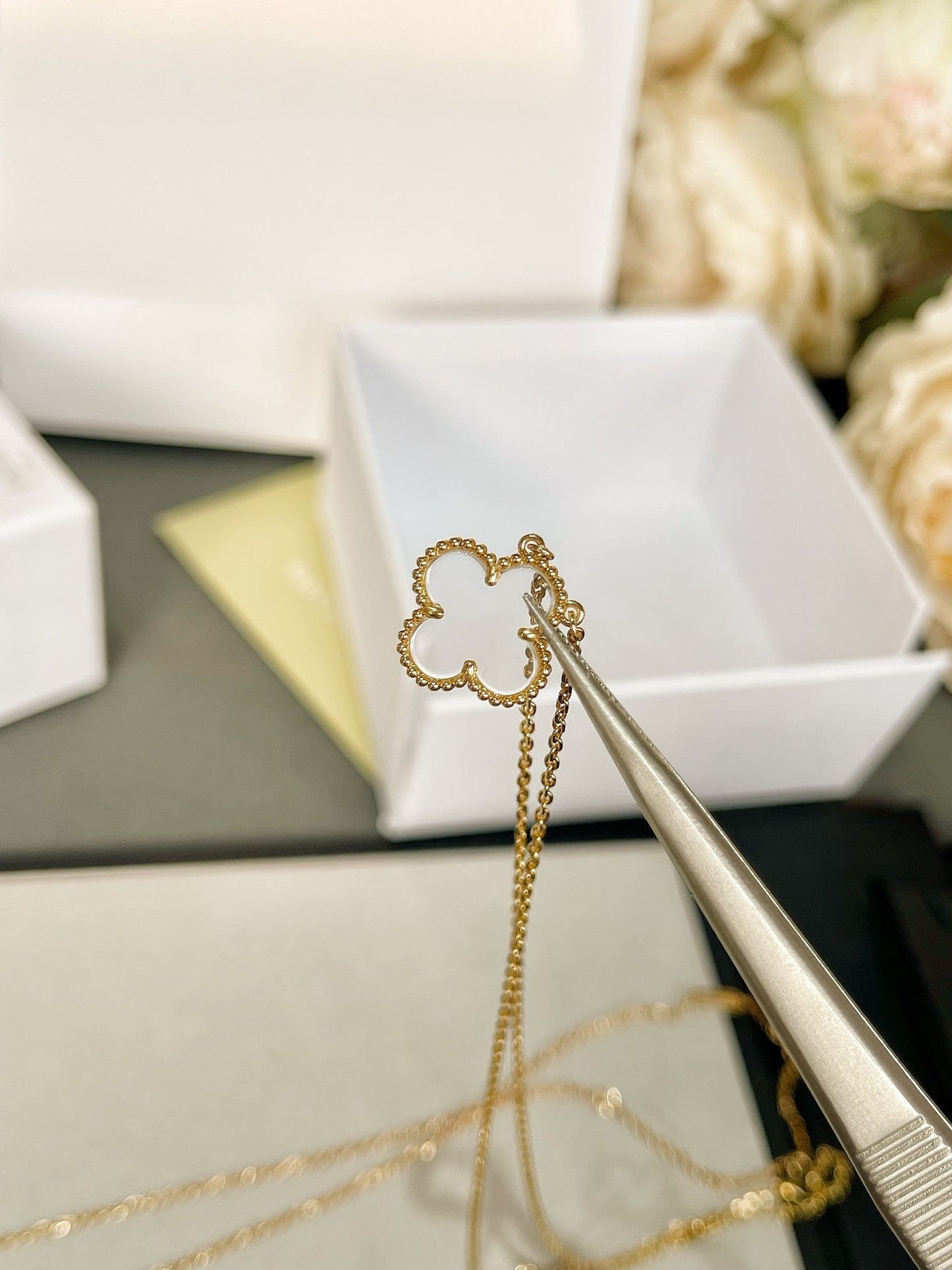 [Star Jewelry]CLOVER ROCK CRYSTAL ROSE GOLD NECKLACE