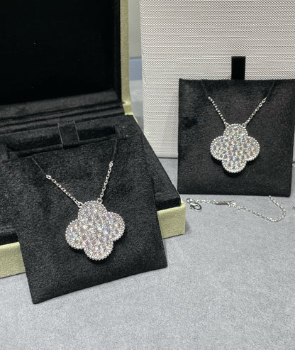 [Star Jewelry]CLOVER 25MM LARGE PENDANT DIAMOND PAVED SILVER NECKLACE