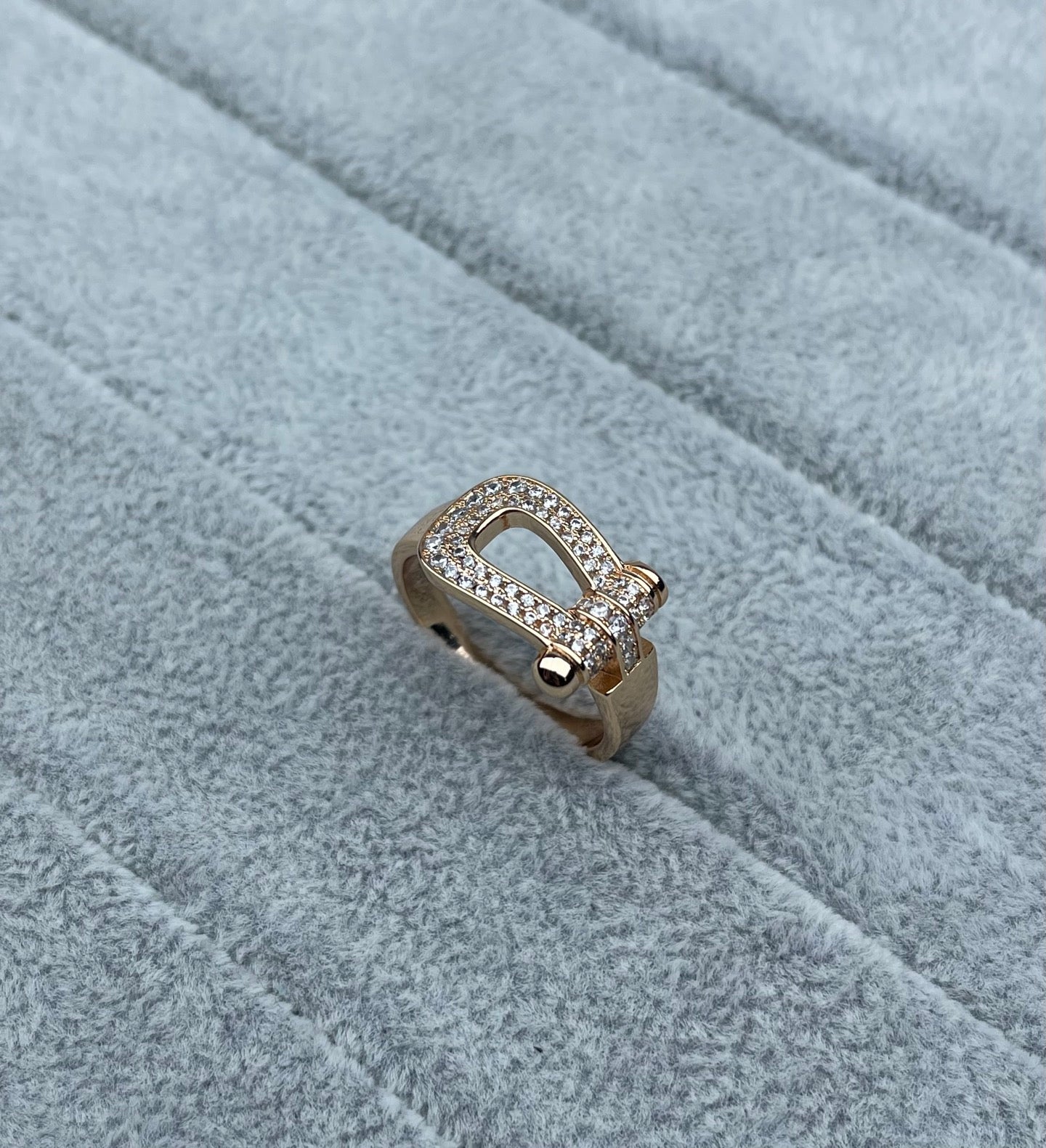 [Star Jewelry]Wide Hoof-Shaped Diamond-Studded Ring