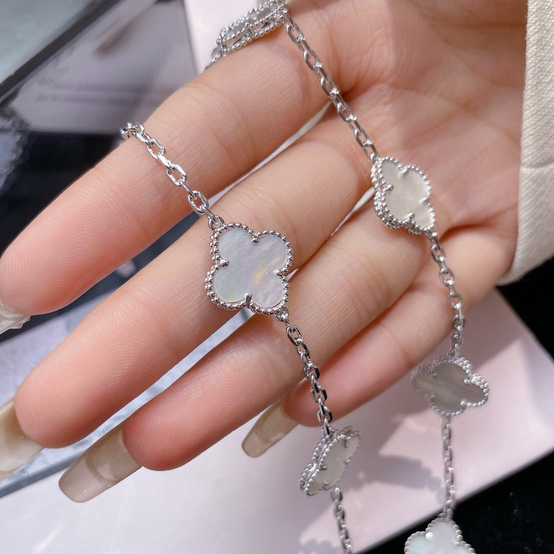 [Star Jewelry]CLOVER 10 MOTIFS WHITE MOTHER OF PEARL NECKLACE