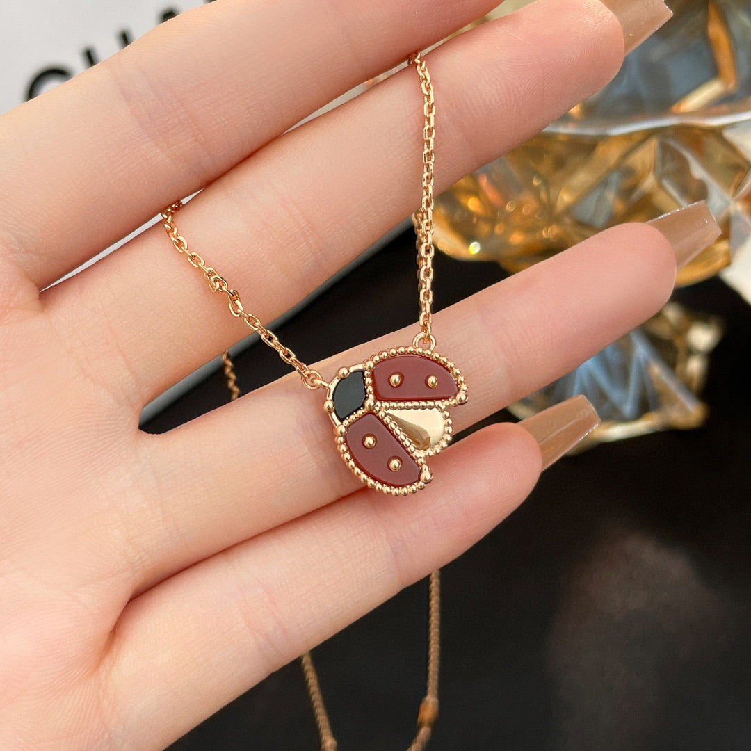 [Star Jewelry]LUCKY  CARNELIANS LADYBUG NECKLACE