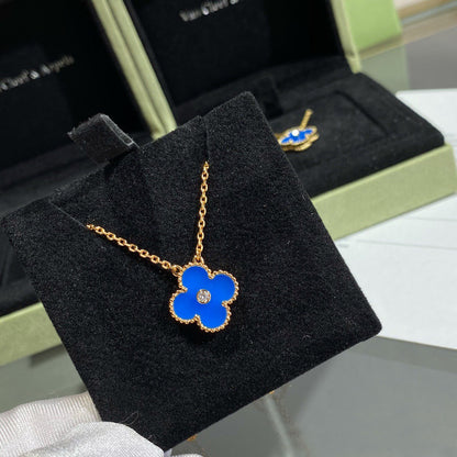 [Star Jewelry]CLOVER 15MM DIAMOND AND BLUE AGATE NECKLACE