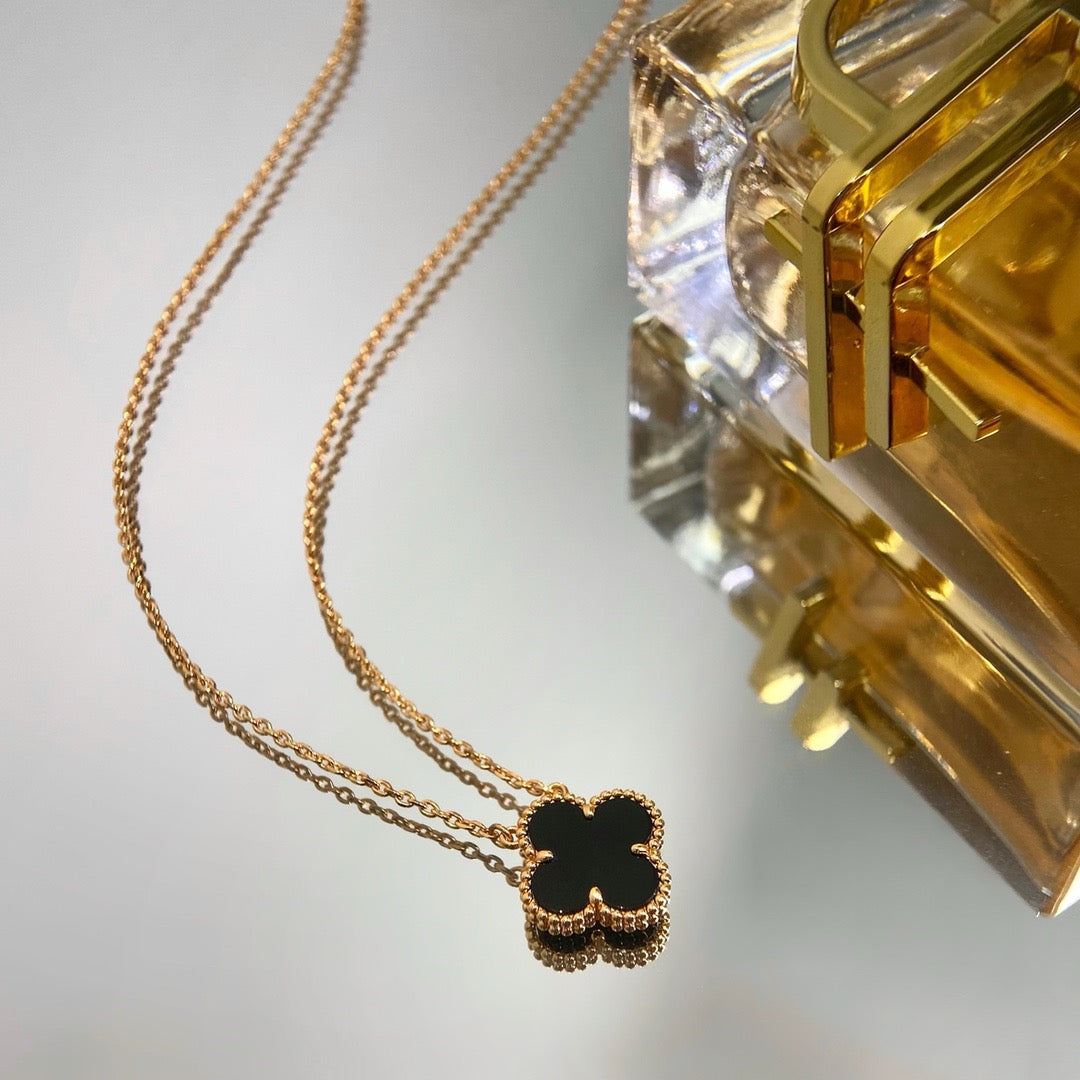 [Star Jewelry]CLOVER 15MM BLACK ONYX SINGLE FLOWER NECKLACE