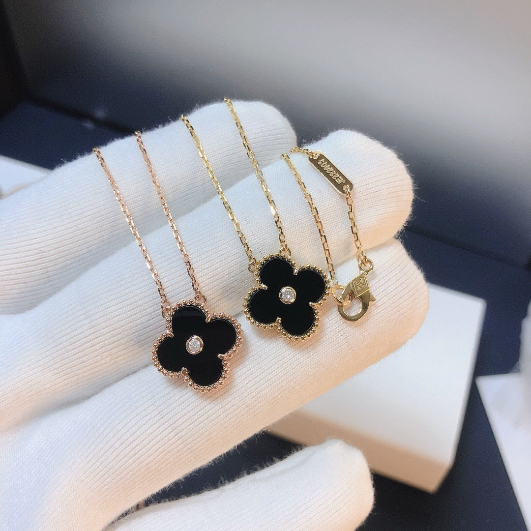[Star Jewelry]CLOVER 15MM DIAMOND ONYX NECKLACE