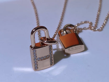 [Star Jewelry]HM ADVANCED NICHE LOCK HEAD NECKLACE DIAMONDS