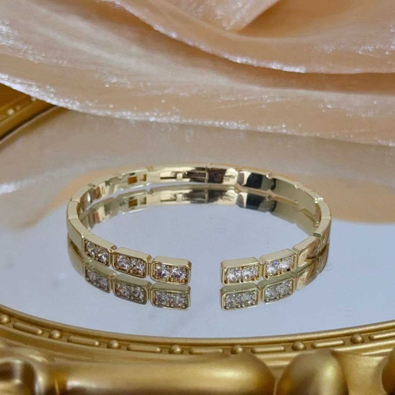 [Star Jewelry jewelrys]LOVE DIAMOND OPEN  BRACELET