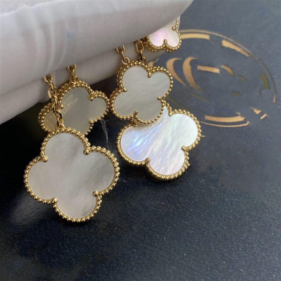 [Star Jewelry]CLOVER EARRINGS WHITE MOP 4 MOTIFS GOLD