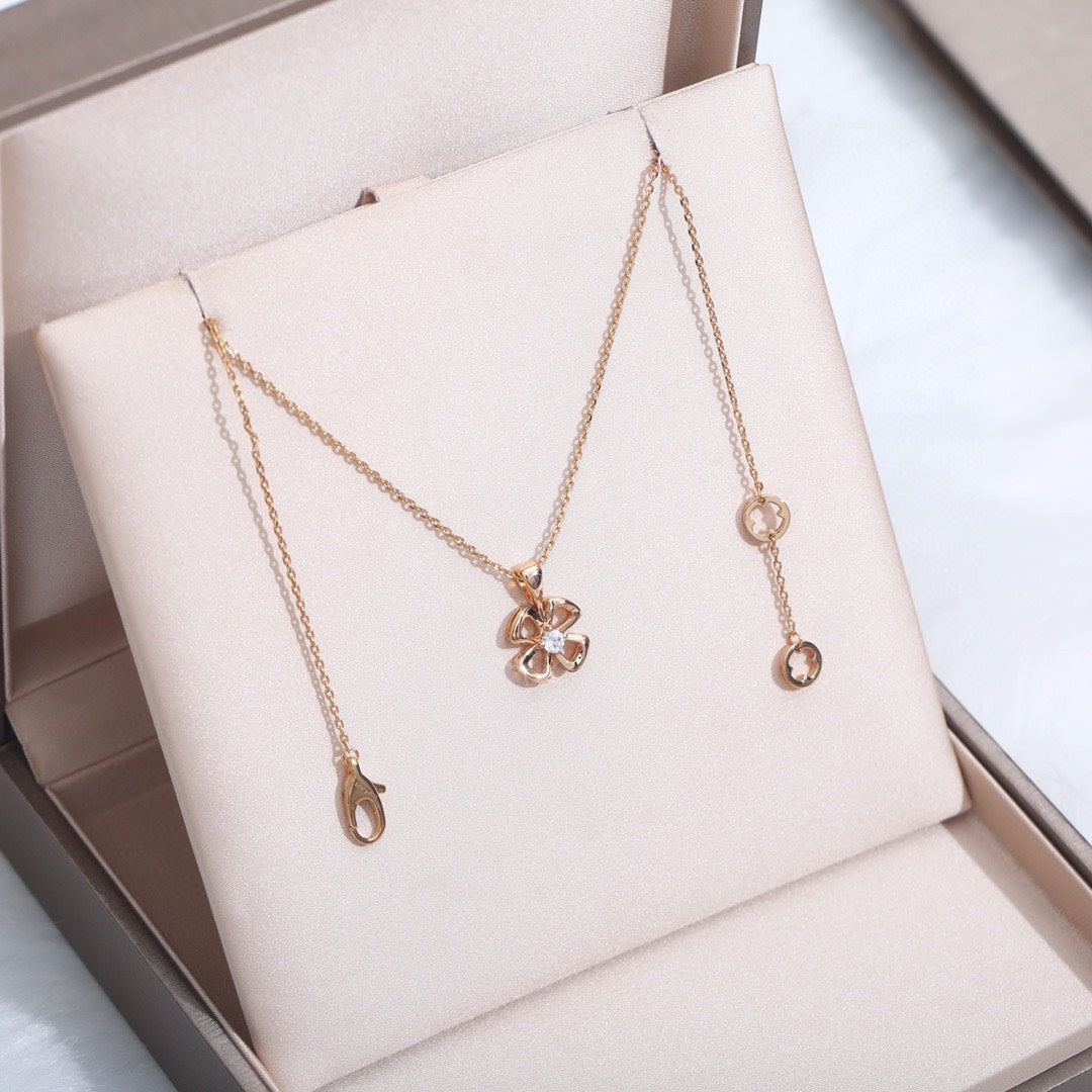[Star Jewelry]FIOREVER NECKLACE DIAMOND CENTER